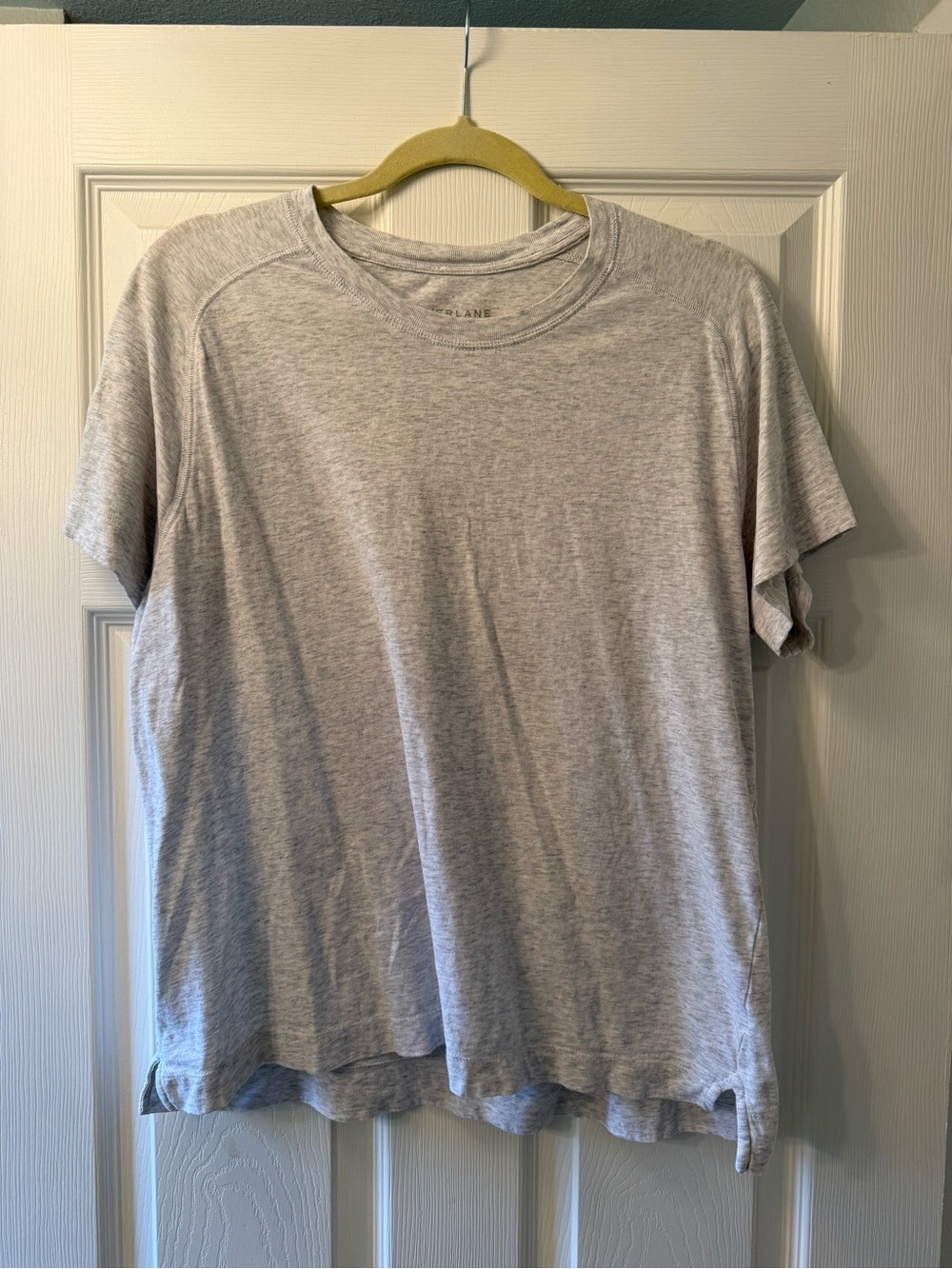 Everlane Loosefit Light Gray Women’s Crew Neck T-Shirt